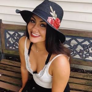 Meet your Posher, Taylor